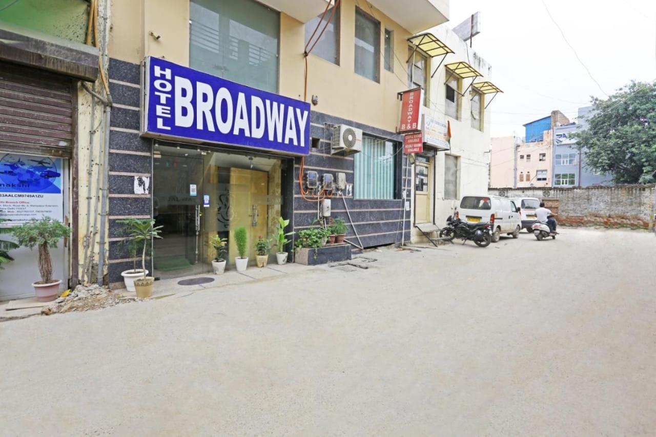 Hotel Broadway Near Delhi Airport Új-Delhi Kültér fotó